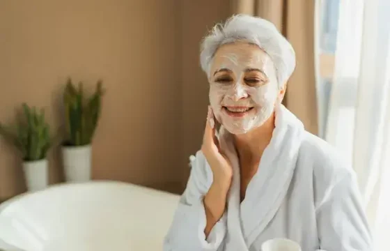 Melyik a legjobb bőrápolási rutin 50 felett?